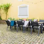 Hofgut Eveshausen - Dreiseitenhof - Spielscheune - Landidylle - Hofleben בית נופש
