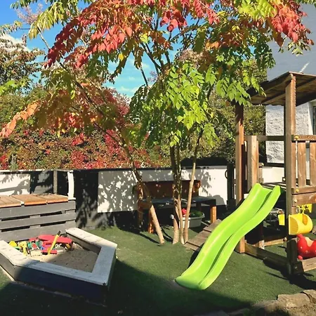 Hofgut Eveshausen Familienquartier Klassik 10-14 Gaeste Dommershausen