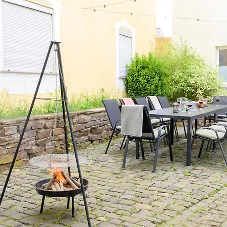 Hofgut Eveshausen - Dreiseitenhof - Spielscheune - Landidylle - Hofleben Tatil Evi *