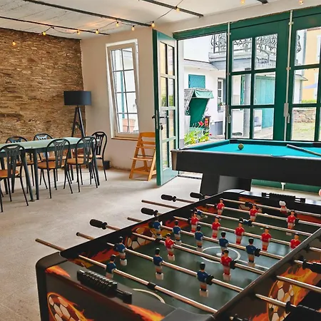 Tatil Evi Hofgut Eveshausen - Dreiseitenhof - Spielscheune - Landidylle - Hofleben Dommershausen
