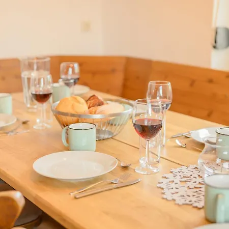 Hofgut Eveshausen Familienquartier Klassik 10-14 Gaeste * Dommershausen